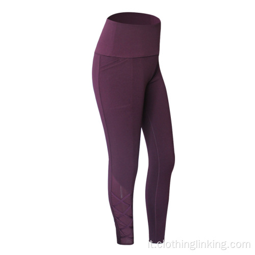 Sport fitness in esecuzione yoga pantaloni sportivi